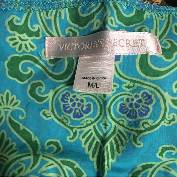 Victorias Secret Green and Gold Trim Paisley Caftan Tunic - Picture 9 of 10